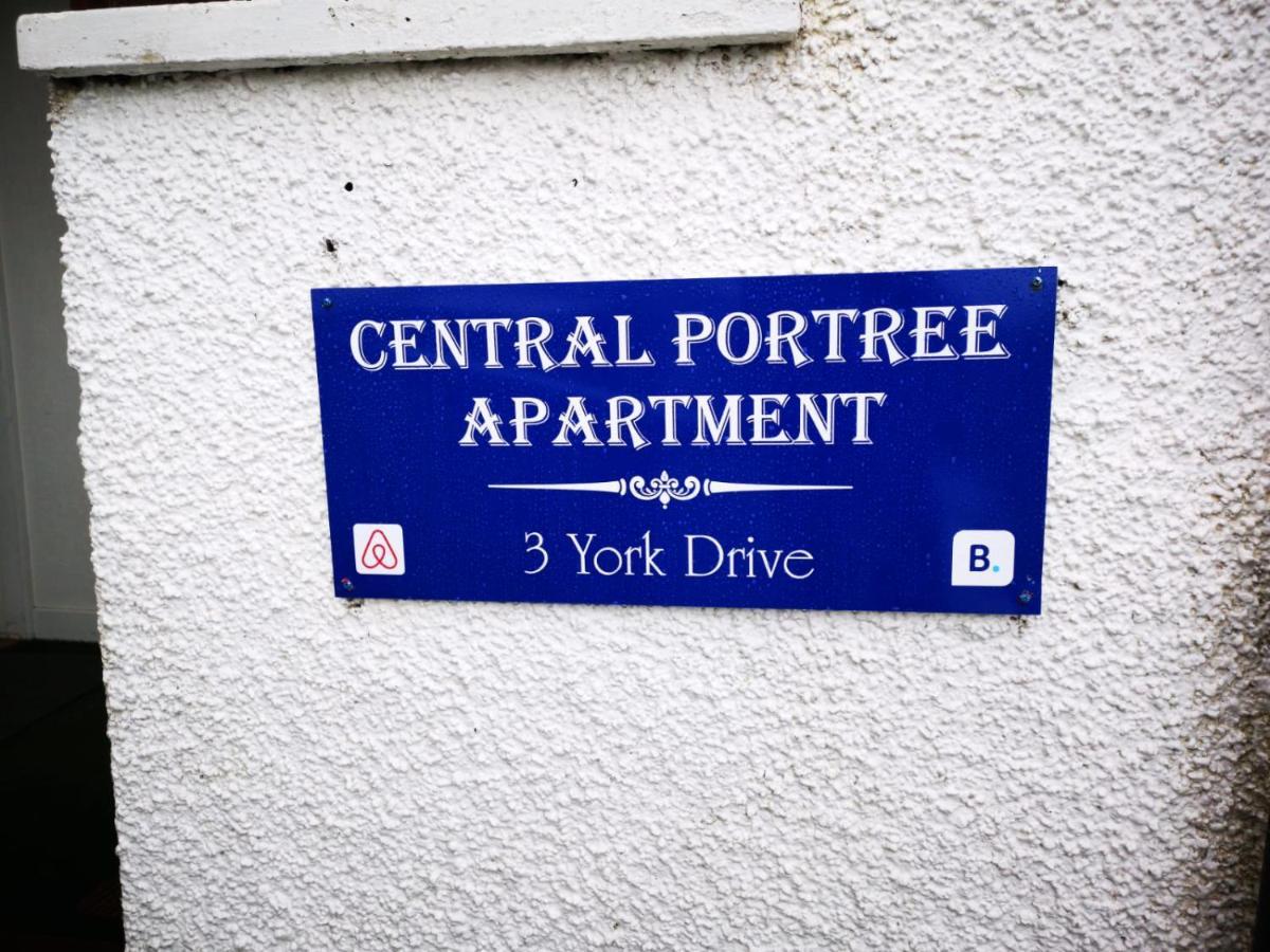 Central Portree Apartment Exterior photo
